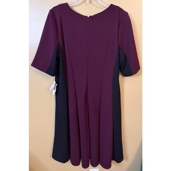 Gabby Skye Wine and Black Fit and Flare Dress Size 18/20 NWT - Picture 5 of 7
